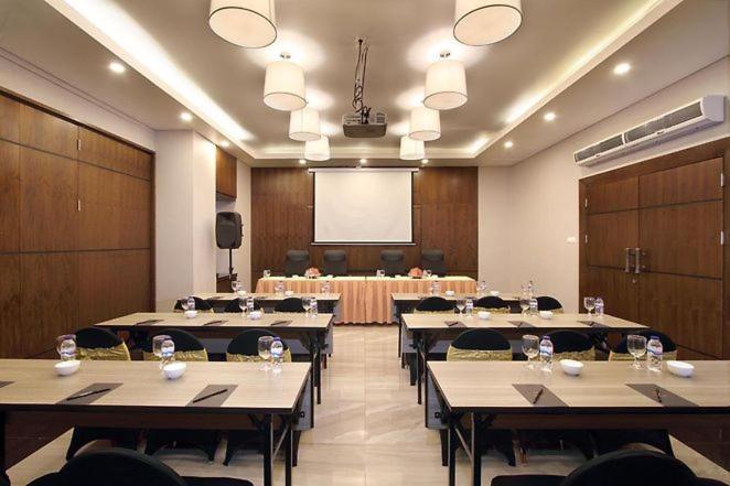 Helios Hotel & Convention Watampone Luaran gambar